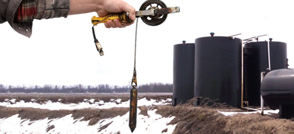 Gauging tanks in the field